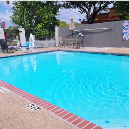 Econo Lodge Inn & Suites Near Lackland Afb San Antonio Exterior foto